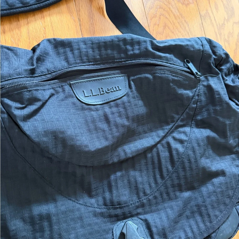 L.L. Bean Black Messenger Bag Tote